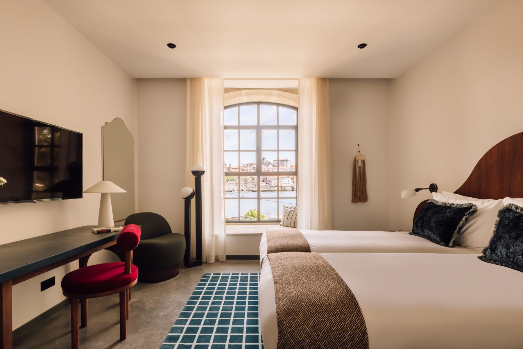 THE REBELLO HOTEL: LUXO E DESIGN NO CAIS DE GAIA - Design for Life